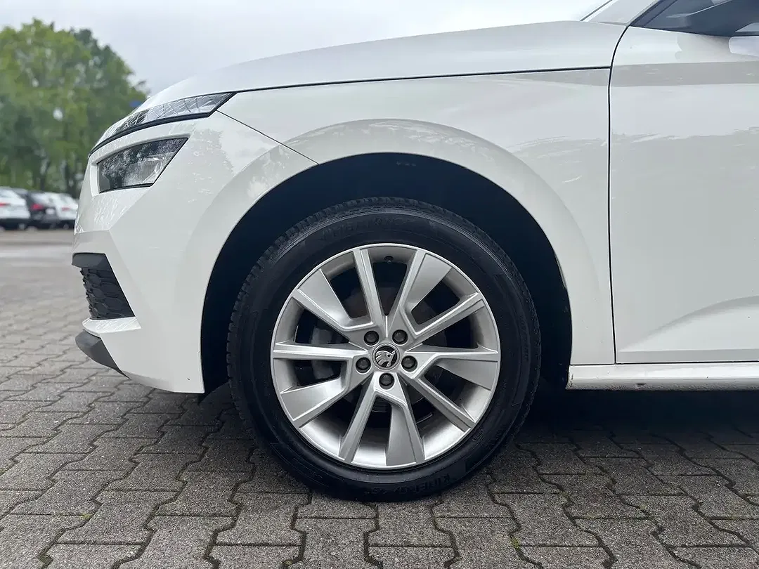 Skoda Kamiq - Thumbnail 3