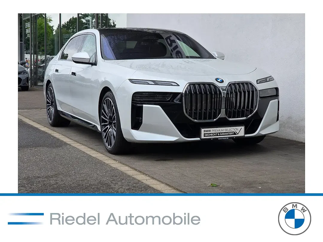 BMW 740 - Afbeelding 1