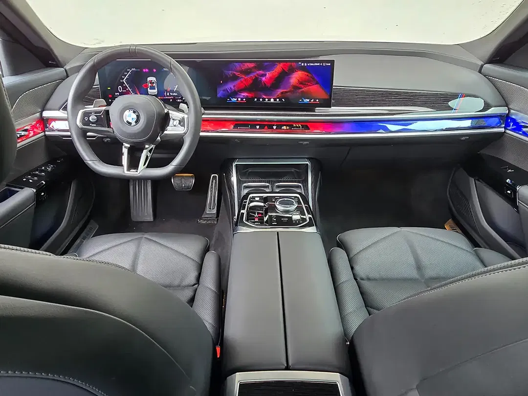 BMW 740 - Thumbnail 11