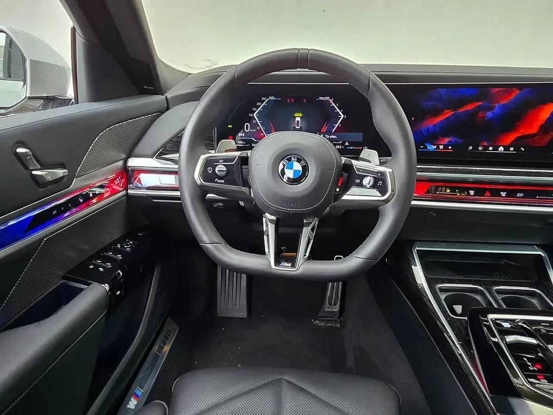 BMW 740 - Thumbnail 13