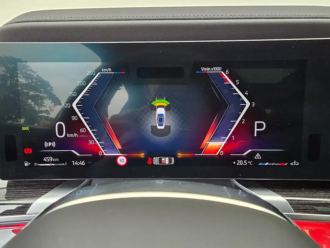 BMW 740 - Thumbnail 8