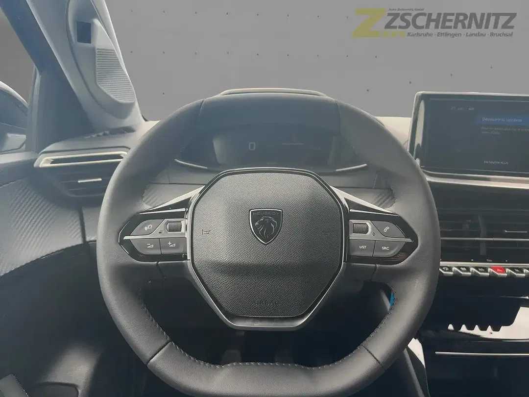 Peugeot 208 - Thumbnail 9