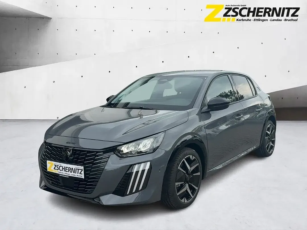 Peugeot 208 - Thumbnail 1