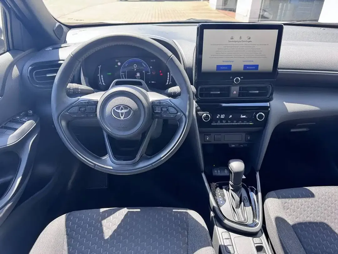 Toyota Yaris Cross - Thumbnail 10