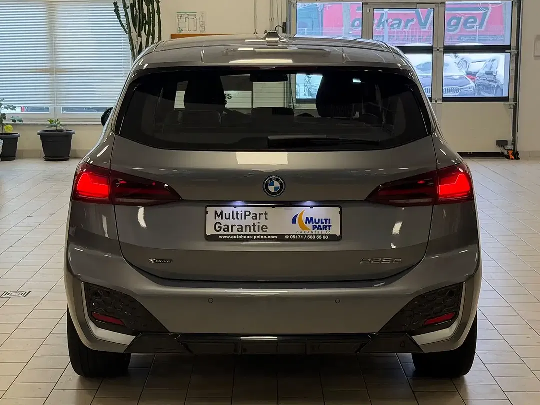 BMW 225 - Thumbnail 6