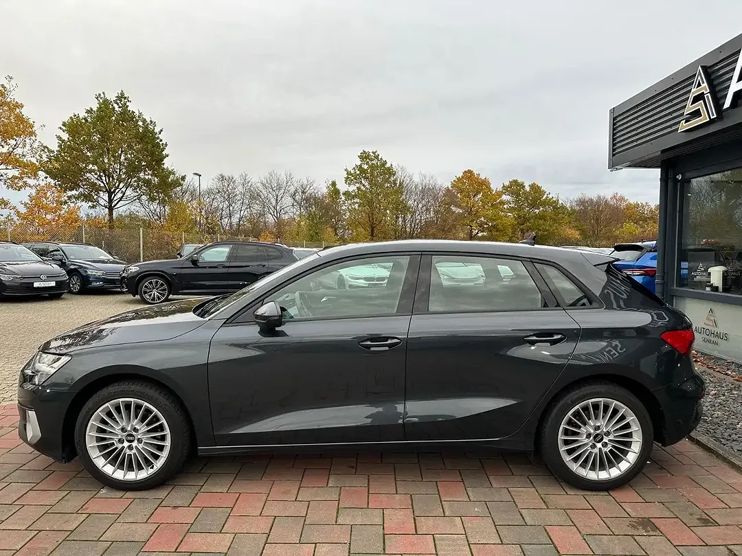 Audi A3 - Thumbnail 4