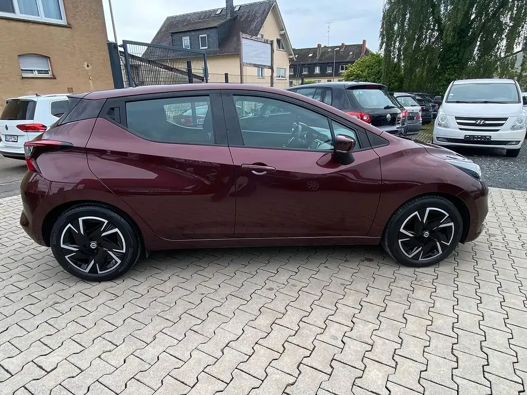 Nissan Micra - Thumbnail 3
