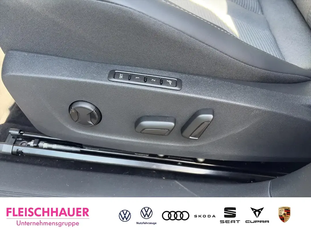 Skoda Enyaq - Thumbnail 6