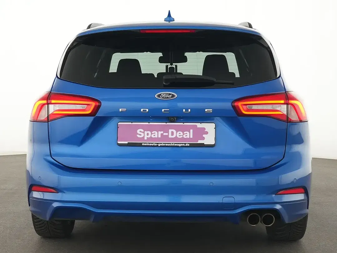 Ford Focus - Thumbnail 5