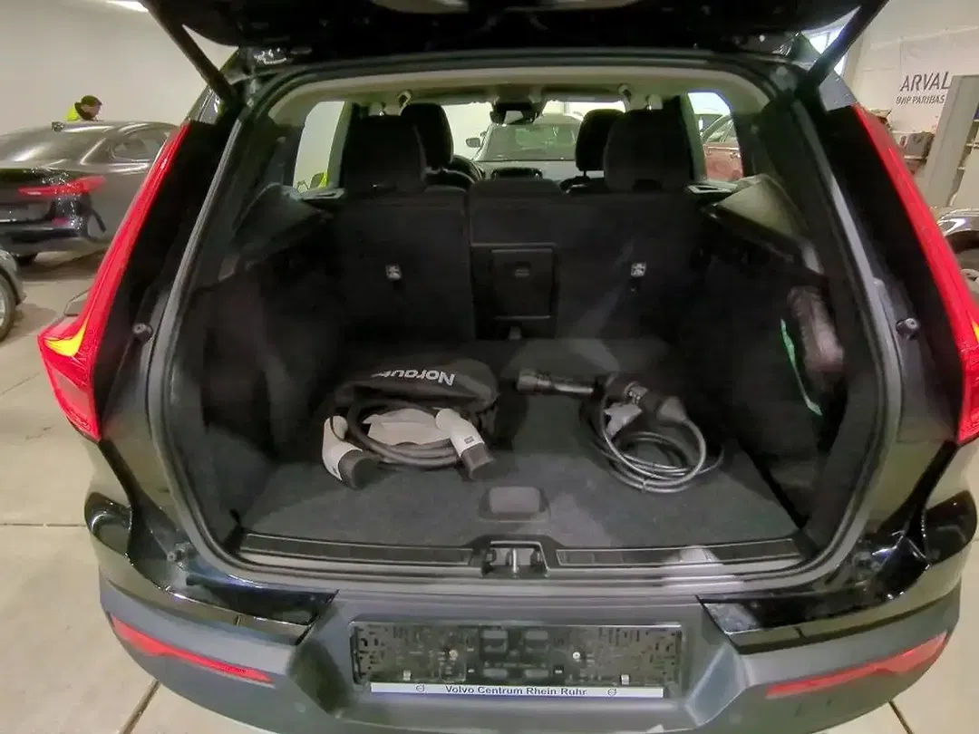 Volvo XC40 - Thumbnail 12
