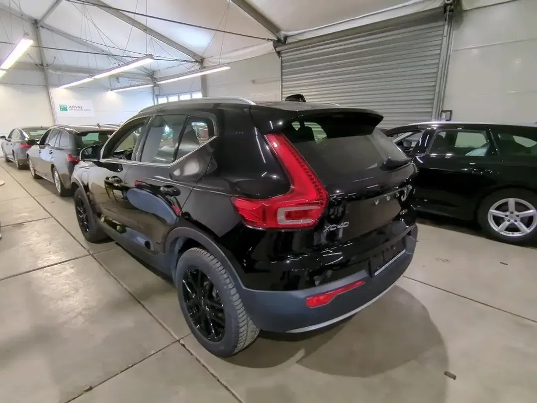 Volvo XC40 - Thumbnail 7