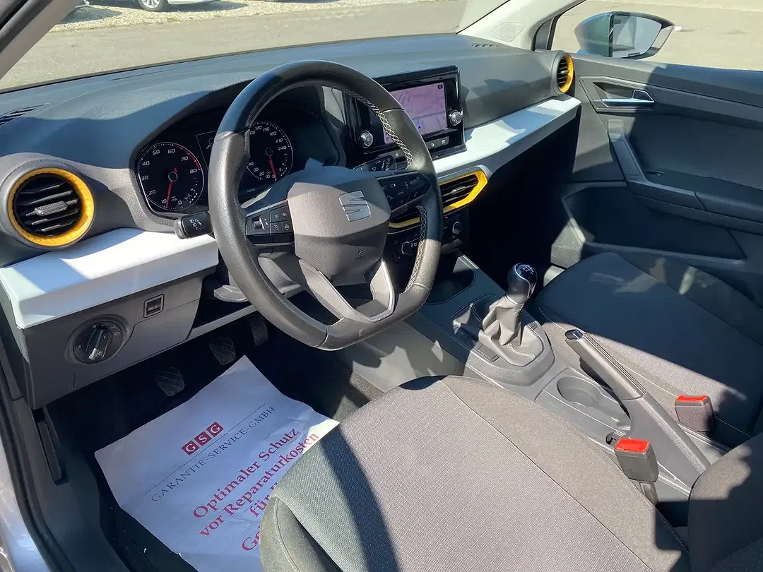 SEAT Ibiza - Thumbnail 11