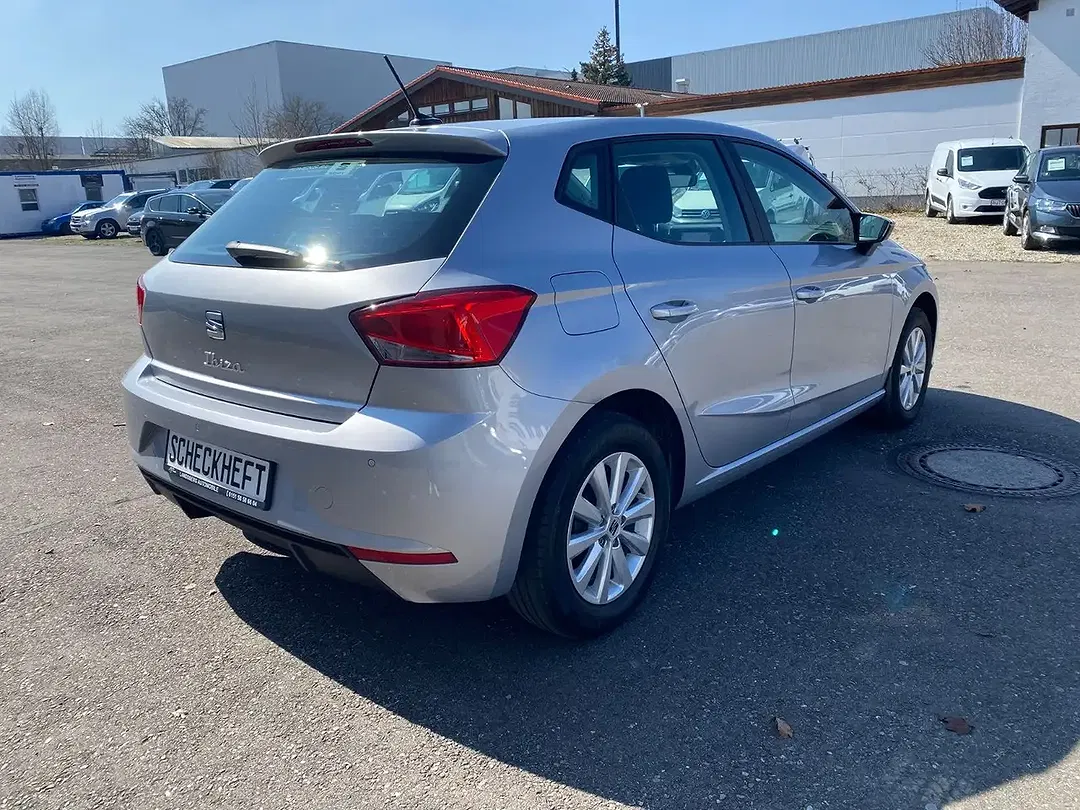 SEAT Ibiza - Thumbnail 9