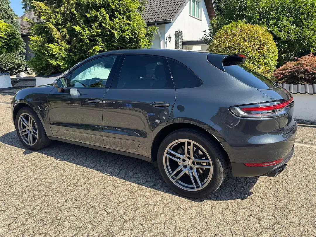 Porsche Macan - Thumbnail 5