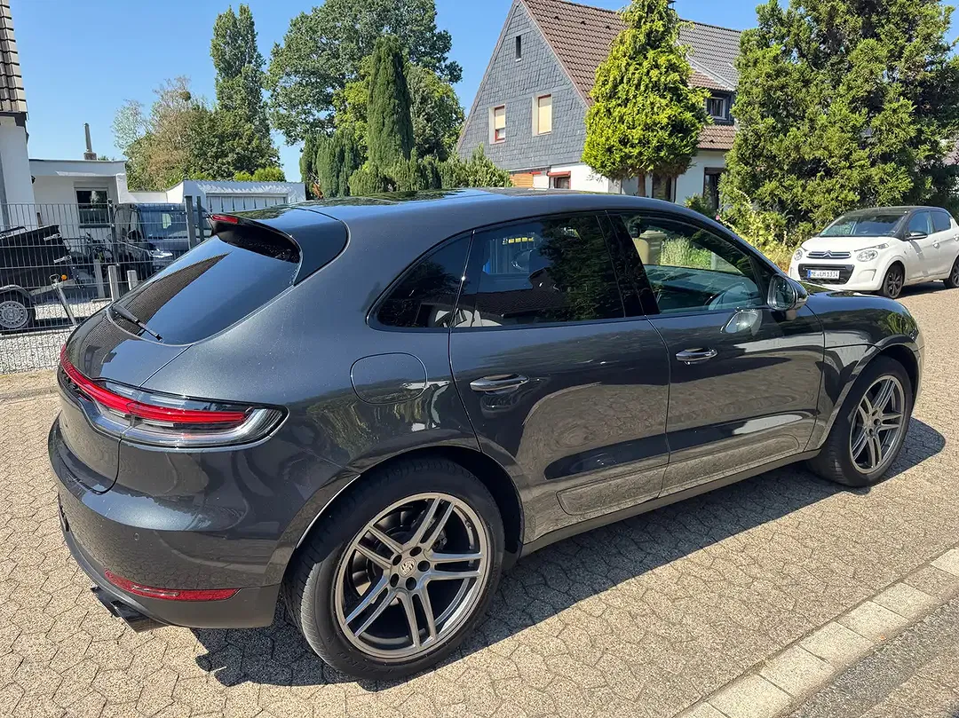 Porsche Macan - Thumbnail 6