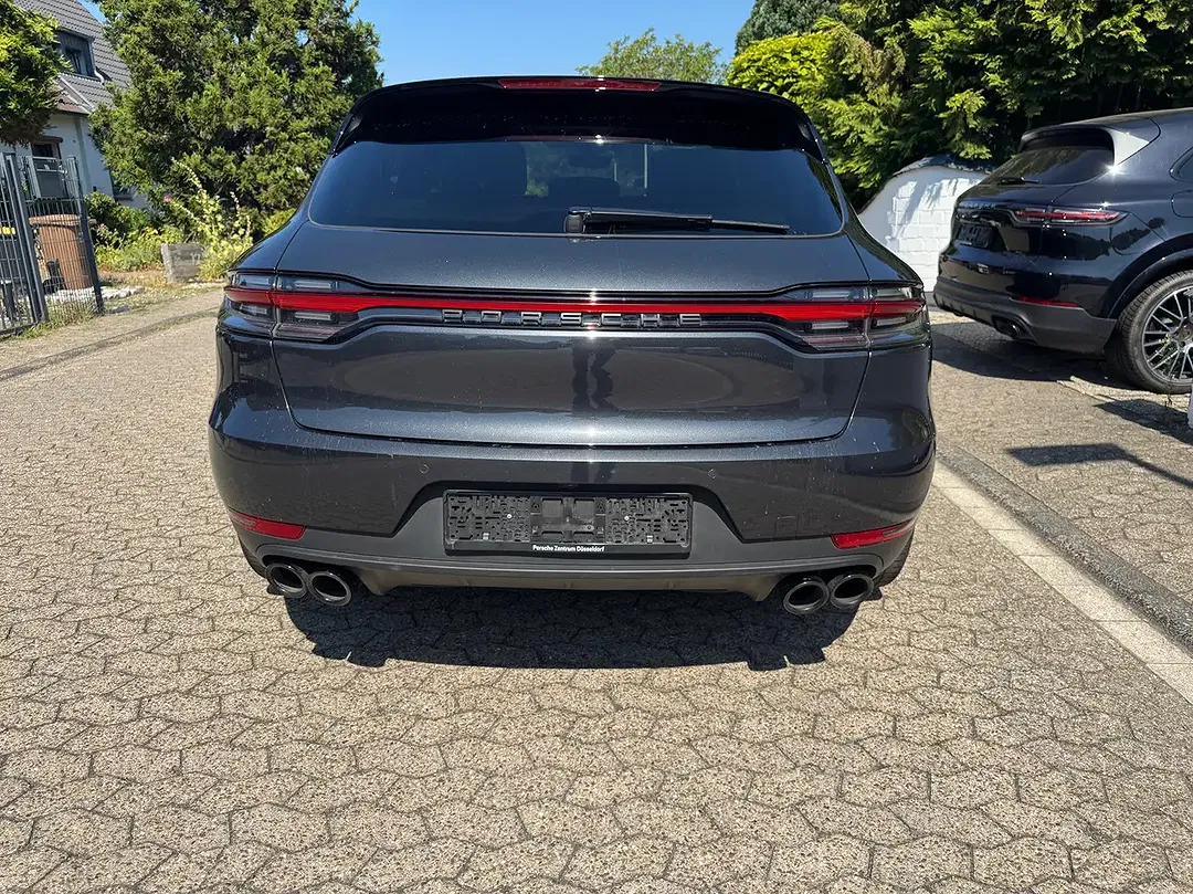 Porsche Macan - Thumbnail 8