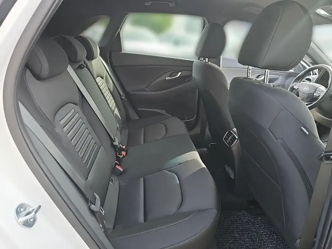 Hyundai i30 - Thumbnail 13