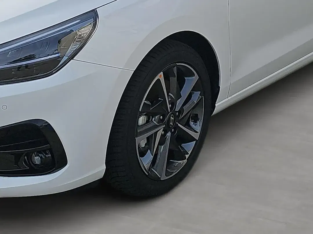 Hyundai i30 - Thumbnail 6