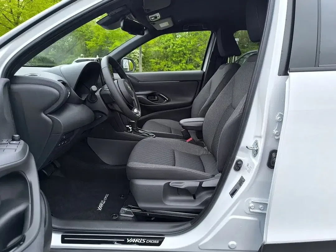 Toyota Yaris Cross - Thumbnail 10