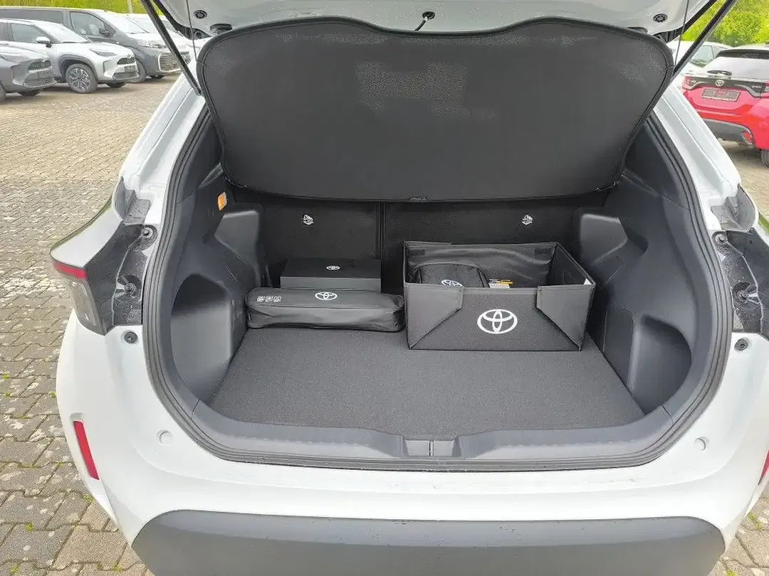 Toyota Yaris Cross - Thumbnail 14