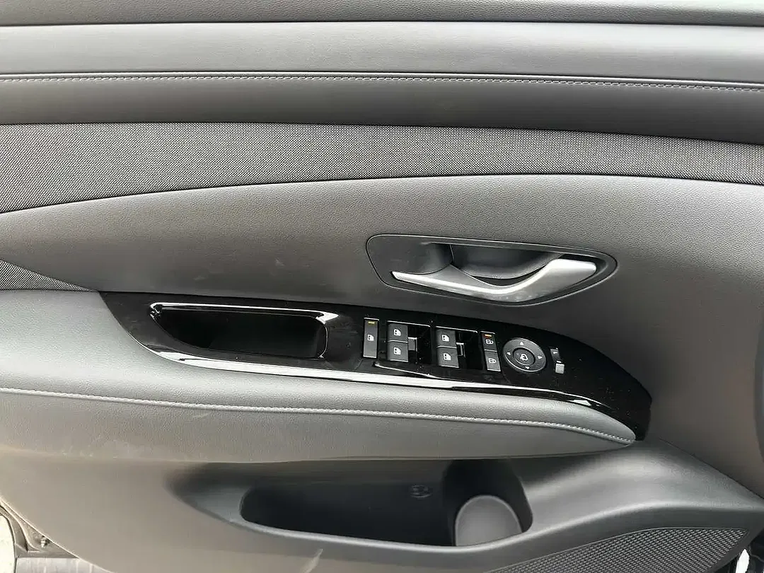 Hyundai TUCSON - Thumbnail 10