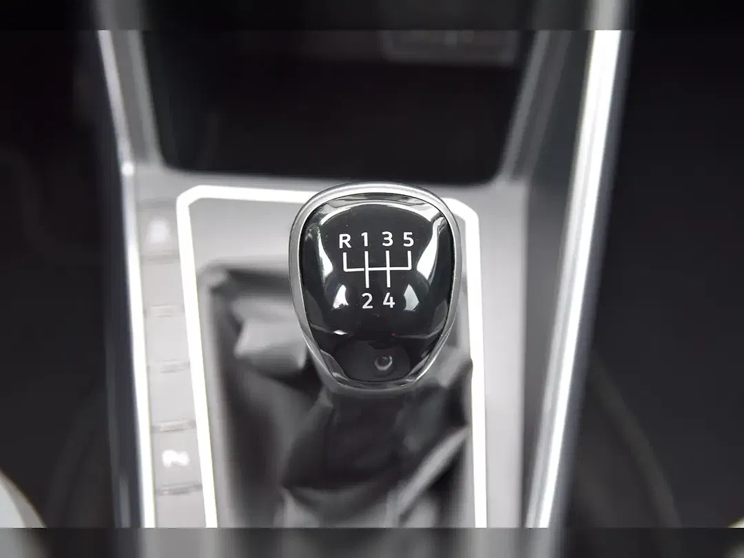 Volkswagen Polo - Thumbnail 12