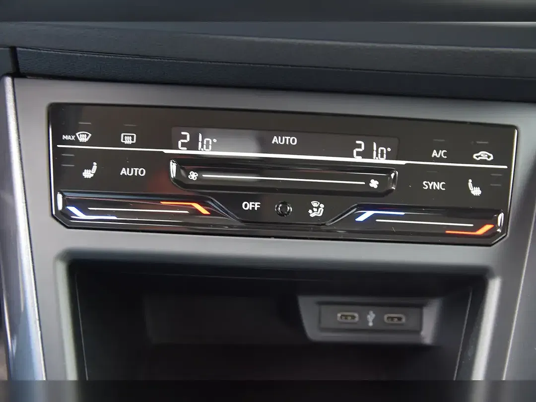 Volkswagen Polo - Thumbnail 15