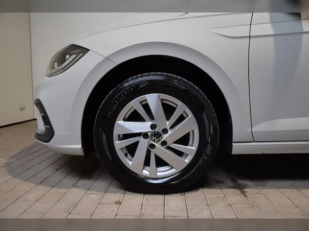 Volkswagen Polo - Thumbnail 5