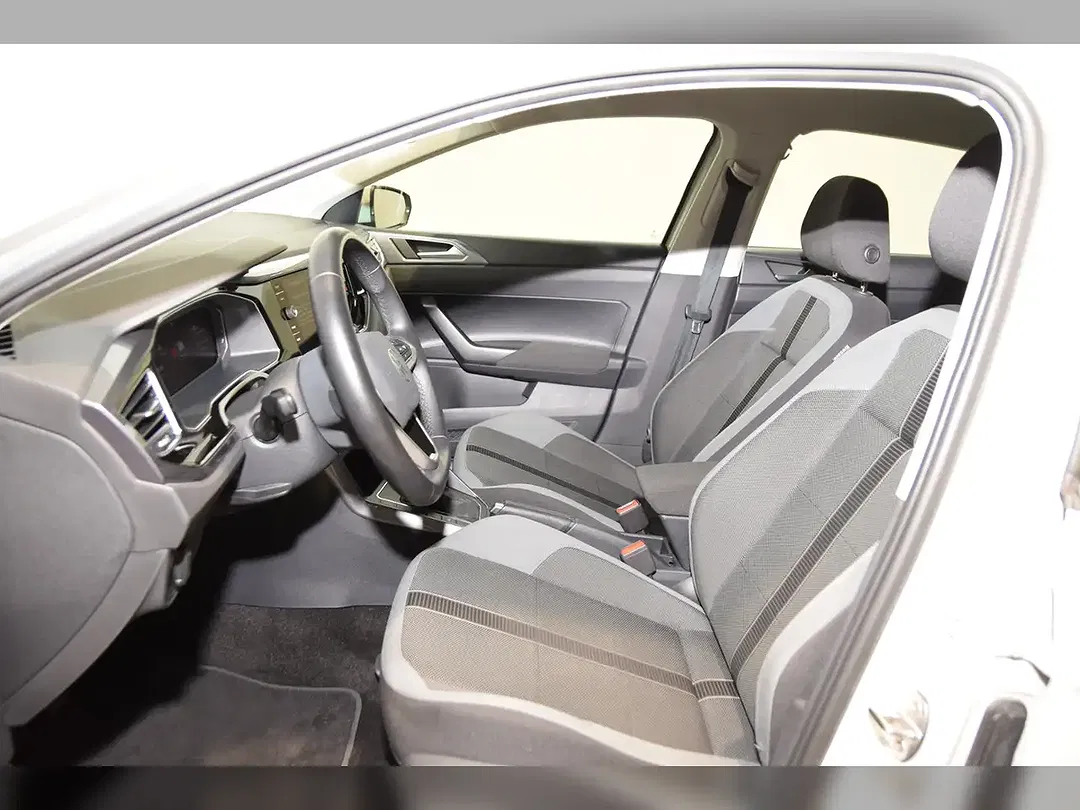 Volkswagen Polo - Thumbnail 9
