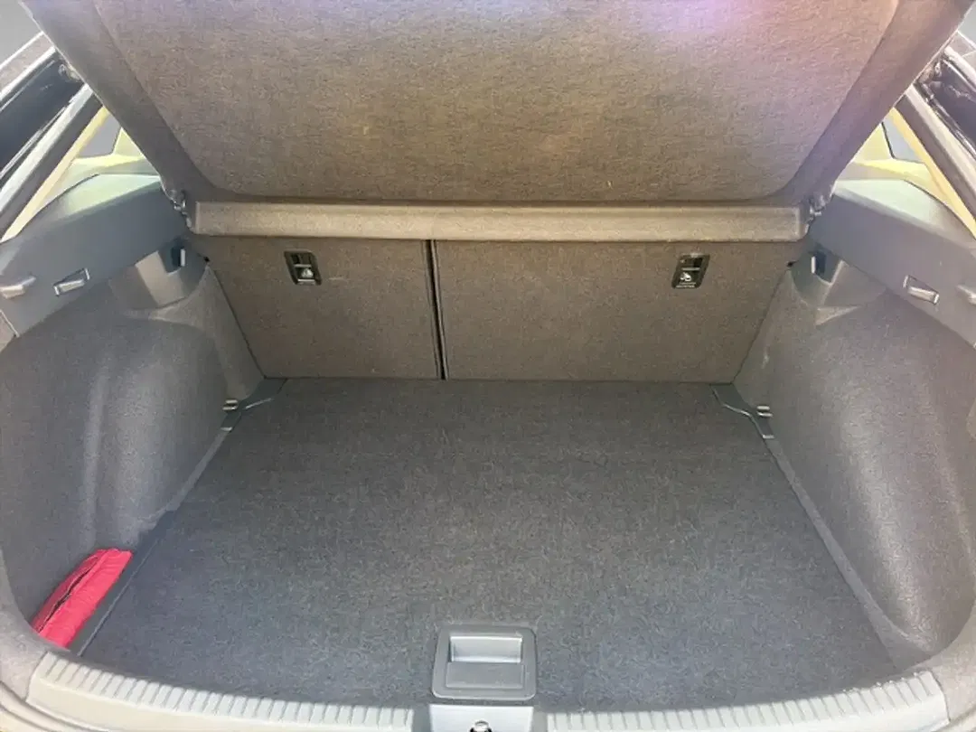Volkswagen Taigo - Thumbnail 6