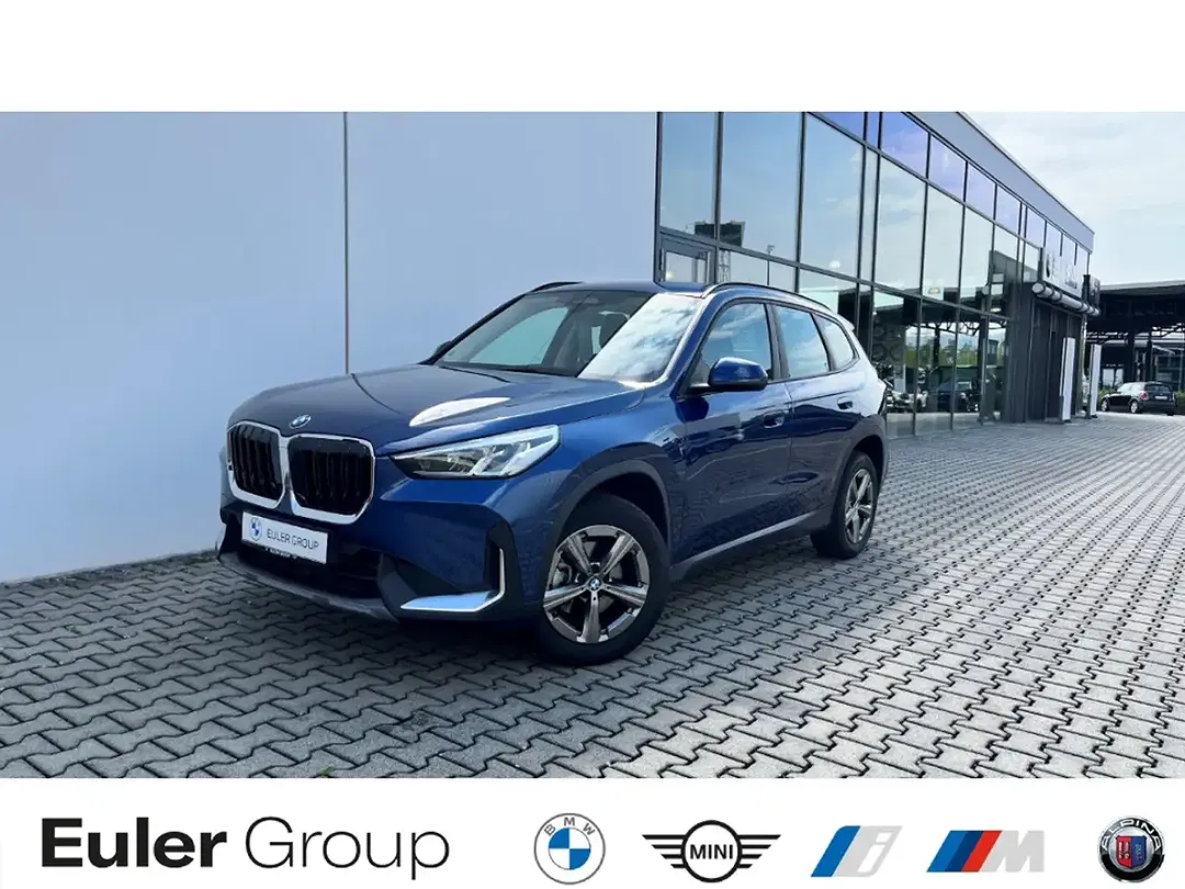 BMW X1 - Thumbnail 1
