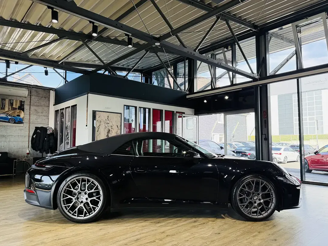 Porsche 911 - Thumbnail 14
