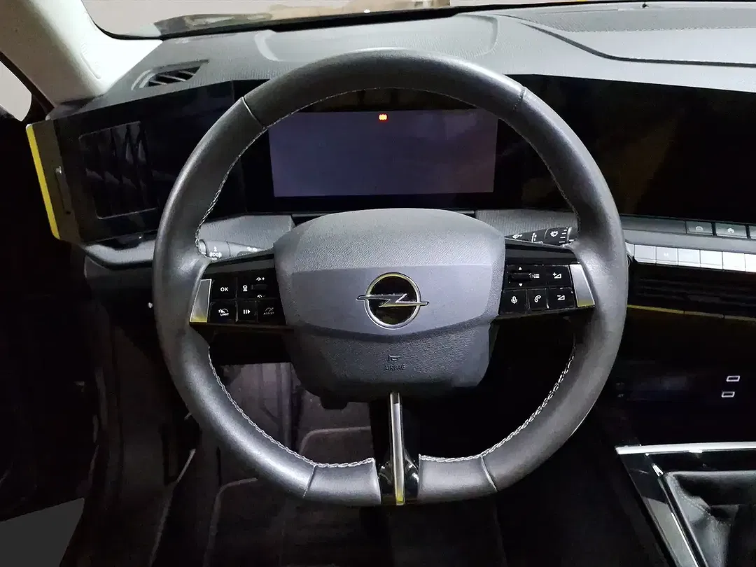 Opel Astra - Thumbnail 8