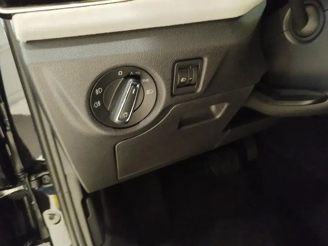 Skoda Kamiq - Thumbnail 12
