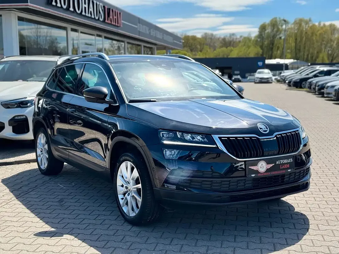 Skoda Karoq - Thumbnail 3