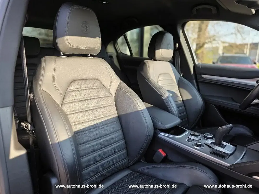 Alfa Romeo Stelvio - Thumbnail 12