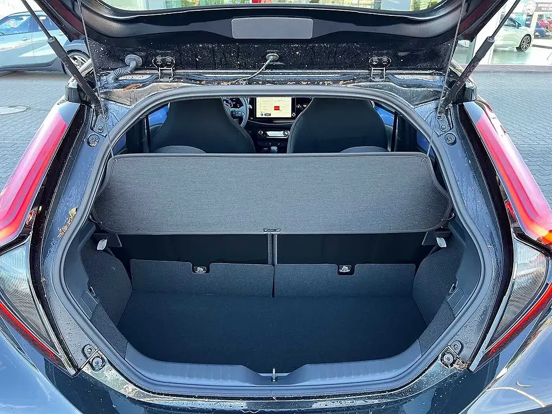 Toyota Aygo X - Thumbnail 10