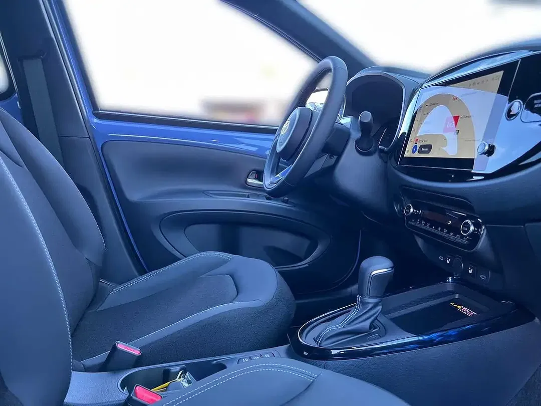 Toyota Aygo X - Thumbnail 6