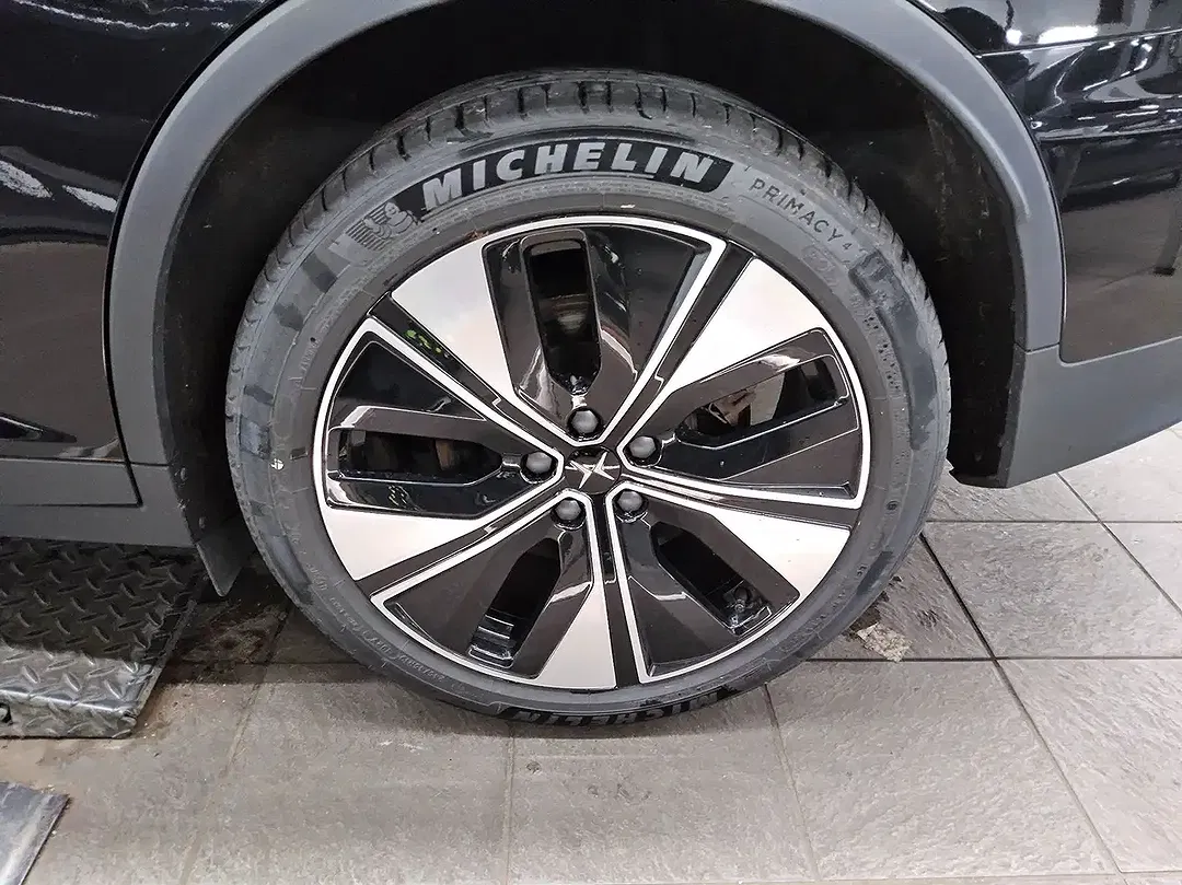 Polestar 2 - Thumbnail 10
