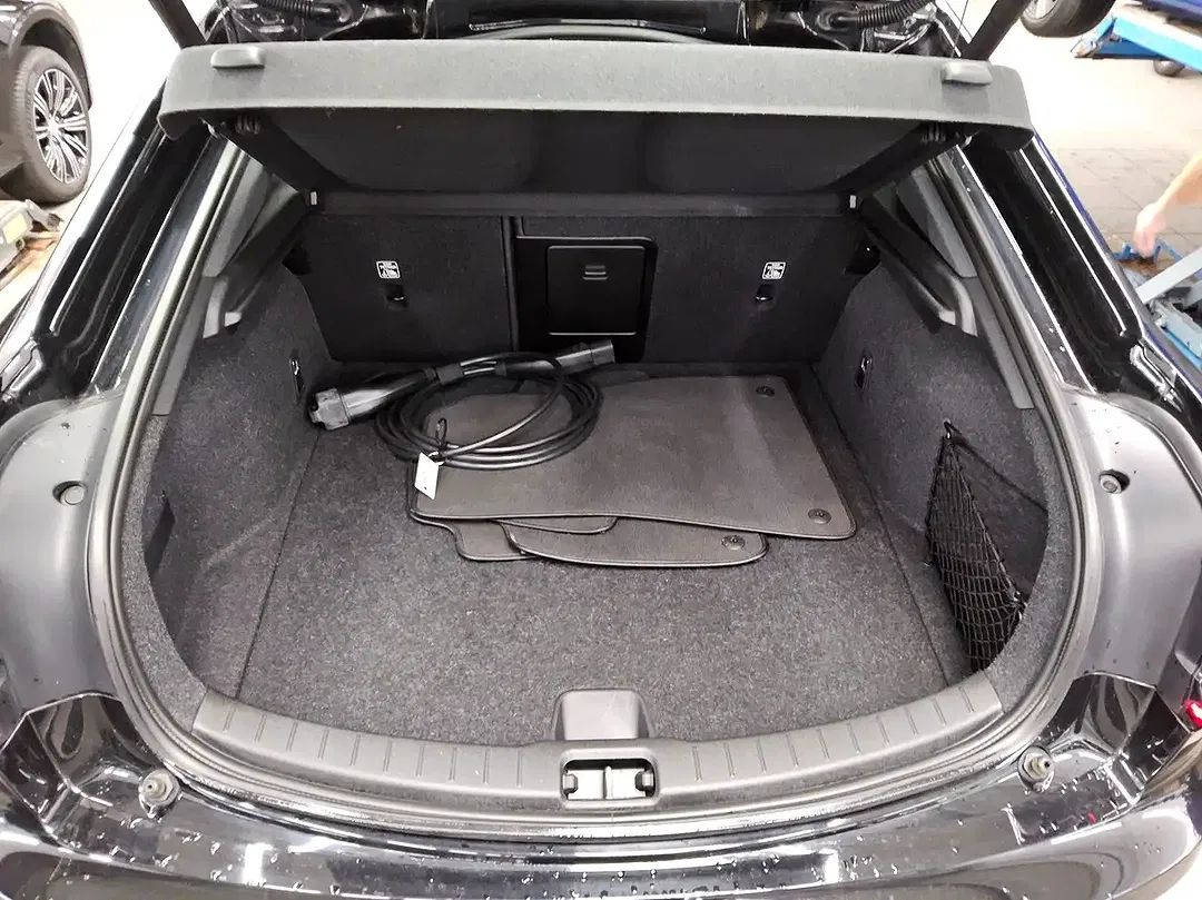 Polestar 2 - Thumbnail 11