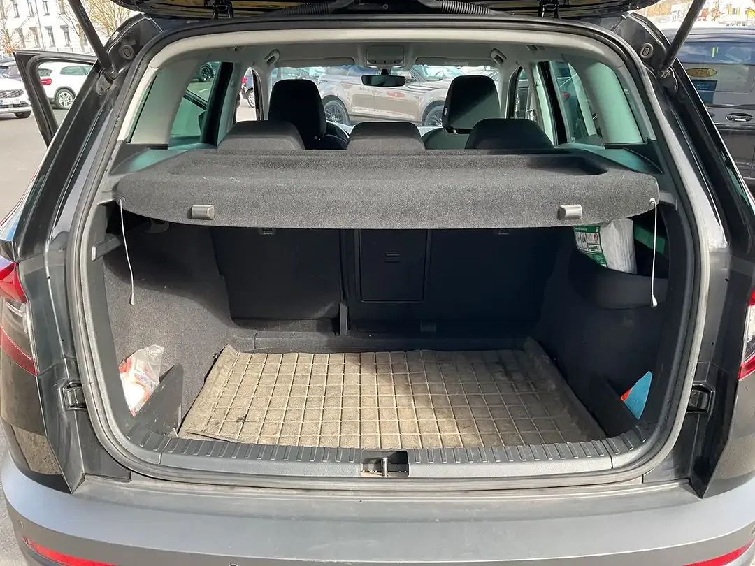 Skoda Karoq - Thumbnail 11