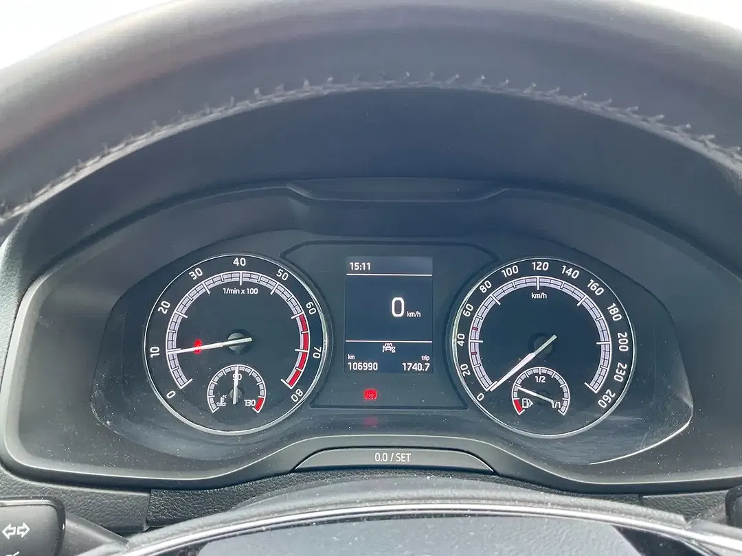 Skoda Karoq - Thumbnail 14