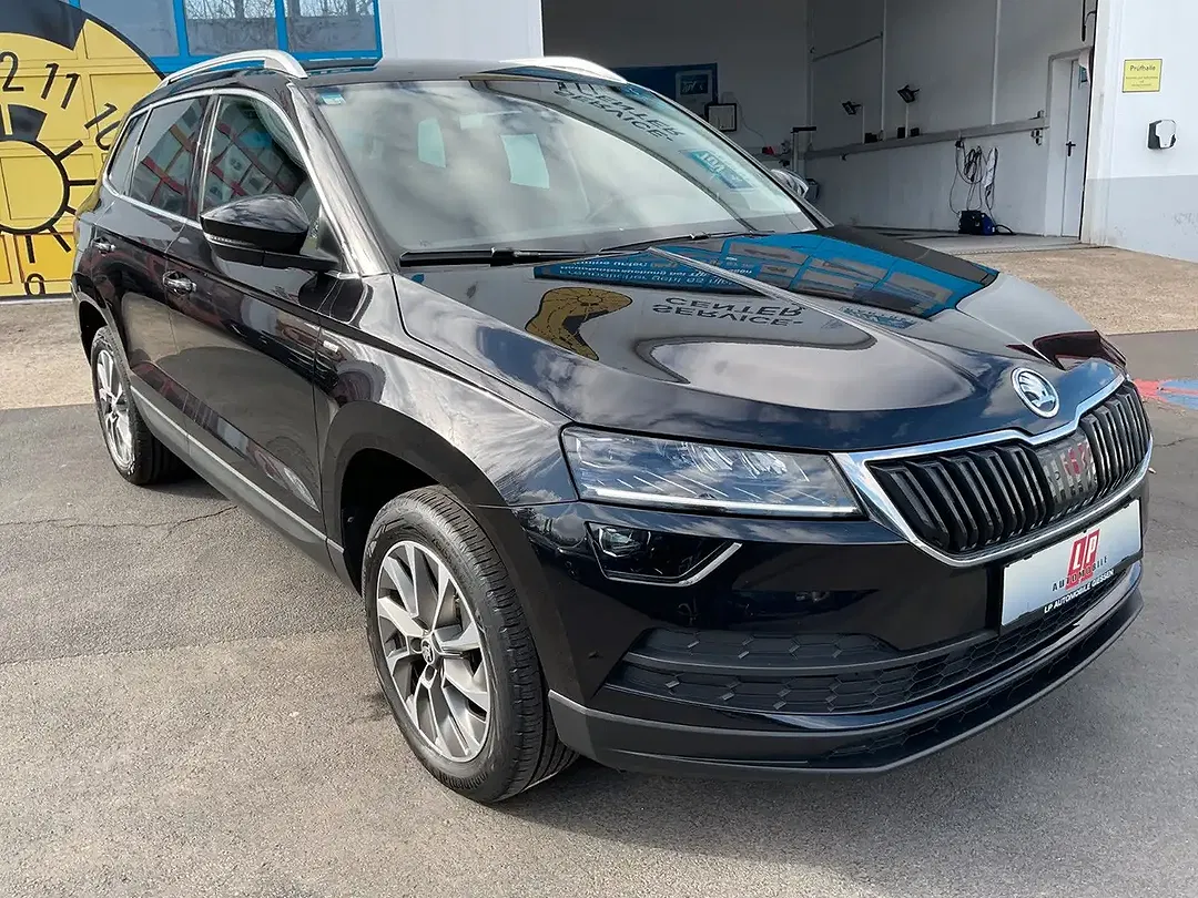 Skoda Karoq - Thumbnail 3