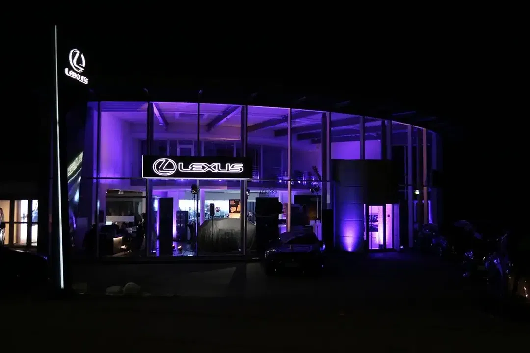 Lexus UX 250h - Thumbnail 19