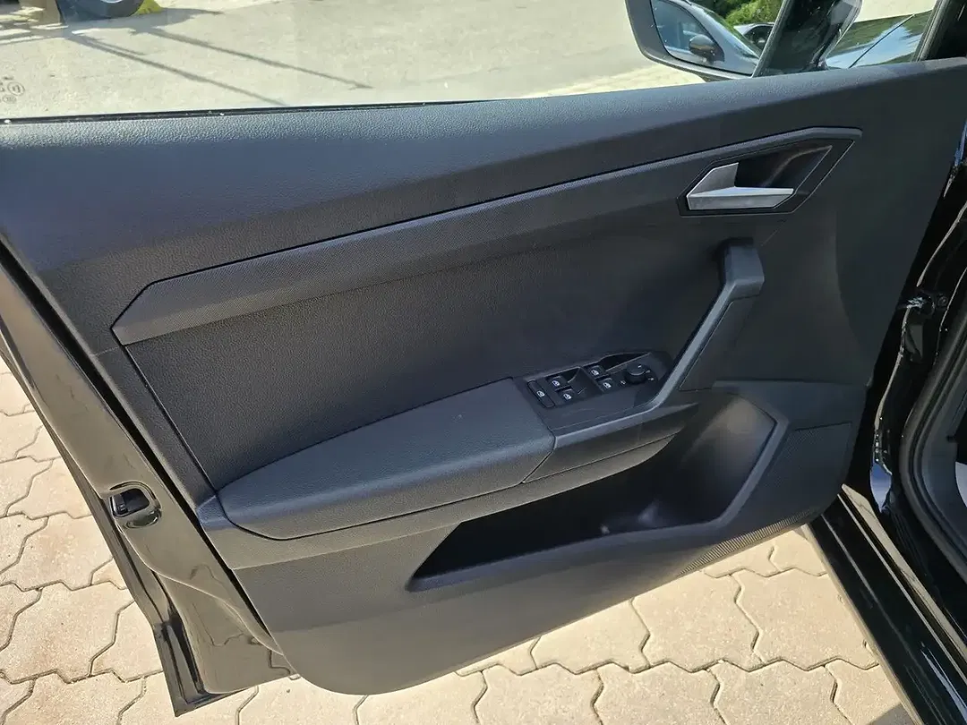 SEAT Ibiza - Thumbnail 6