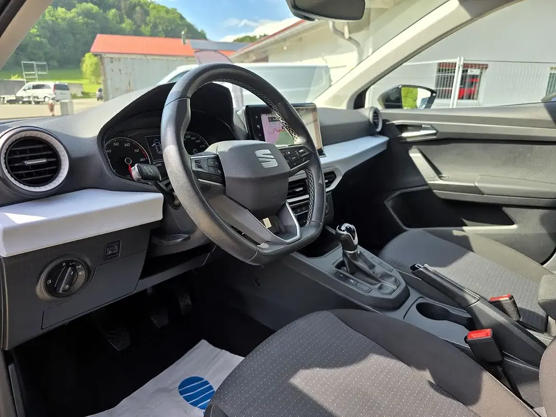 SEAT Ibiza - Thumbnail 7