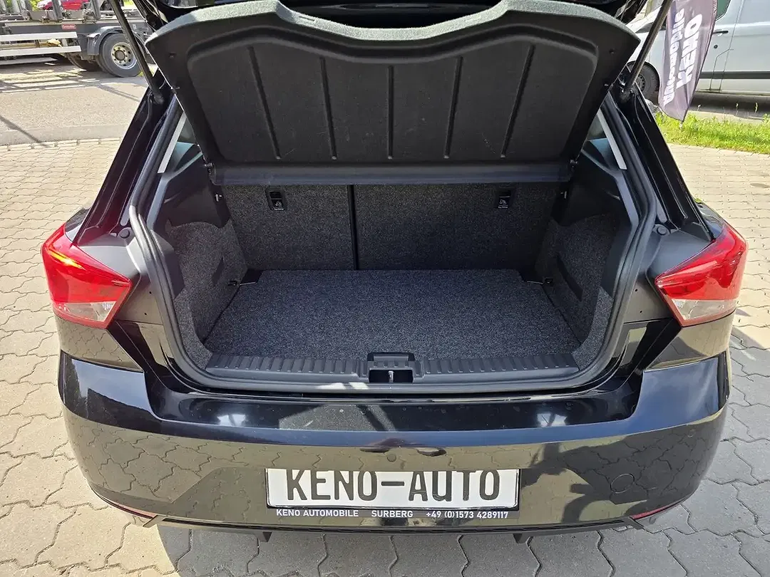 SEAT Ibiza - Thumbnail 17