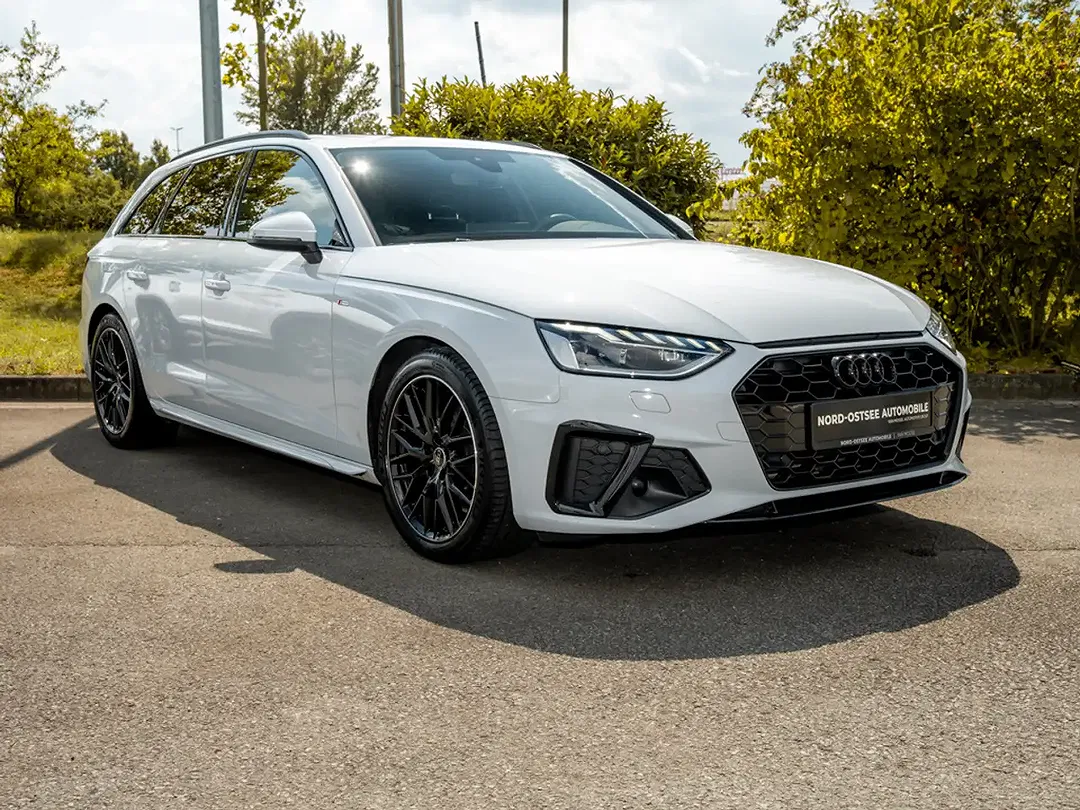 Audi A4 - Thumbnail 4