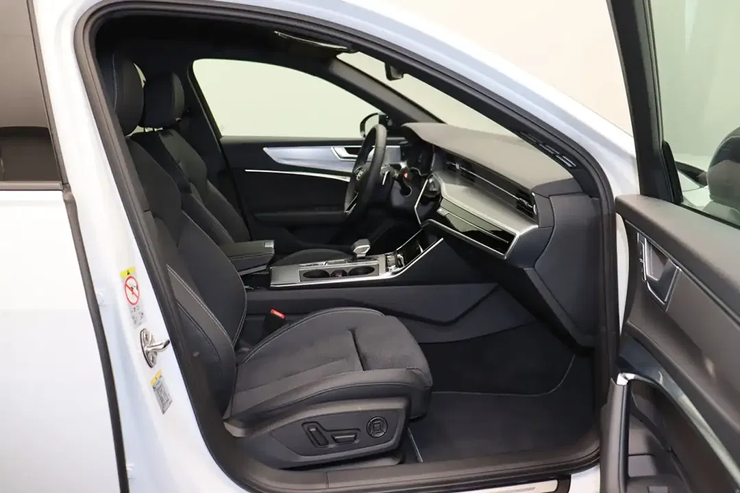 Audi A6 - Thumbnail 13