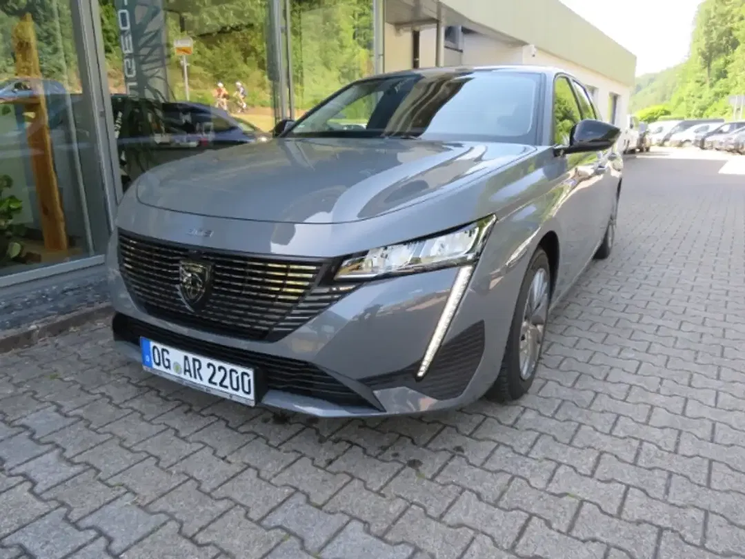 Peugeot 308 - Thumbnail 1